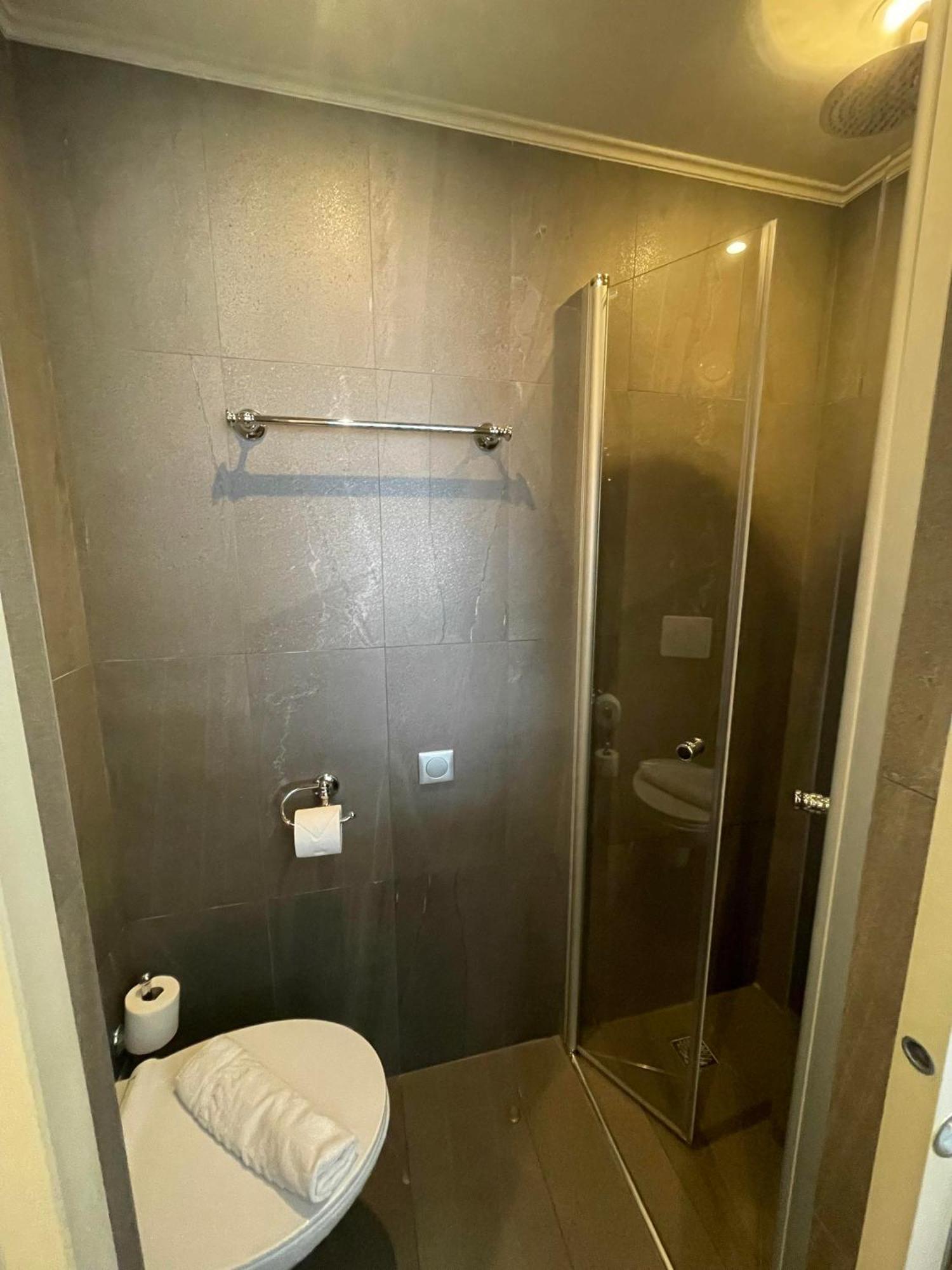 Hotel Villa-lamartine 3*